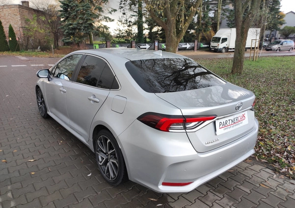 Toyota Corolla cena 76000 przebieg: 42000, rok produkcji 2020 z Resko małe 154